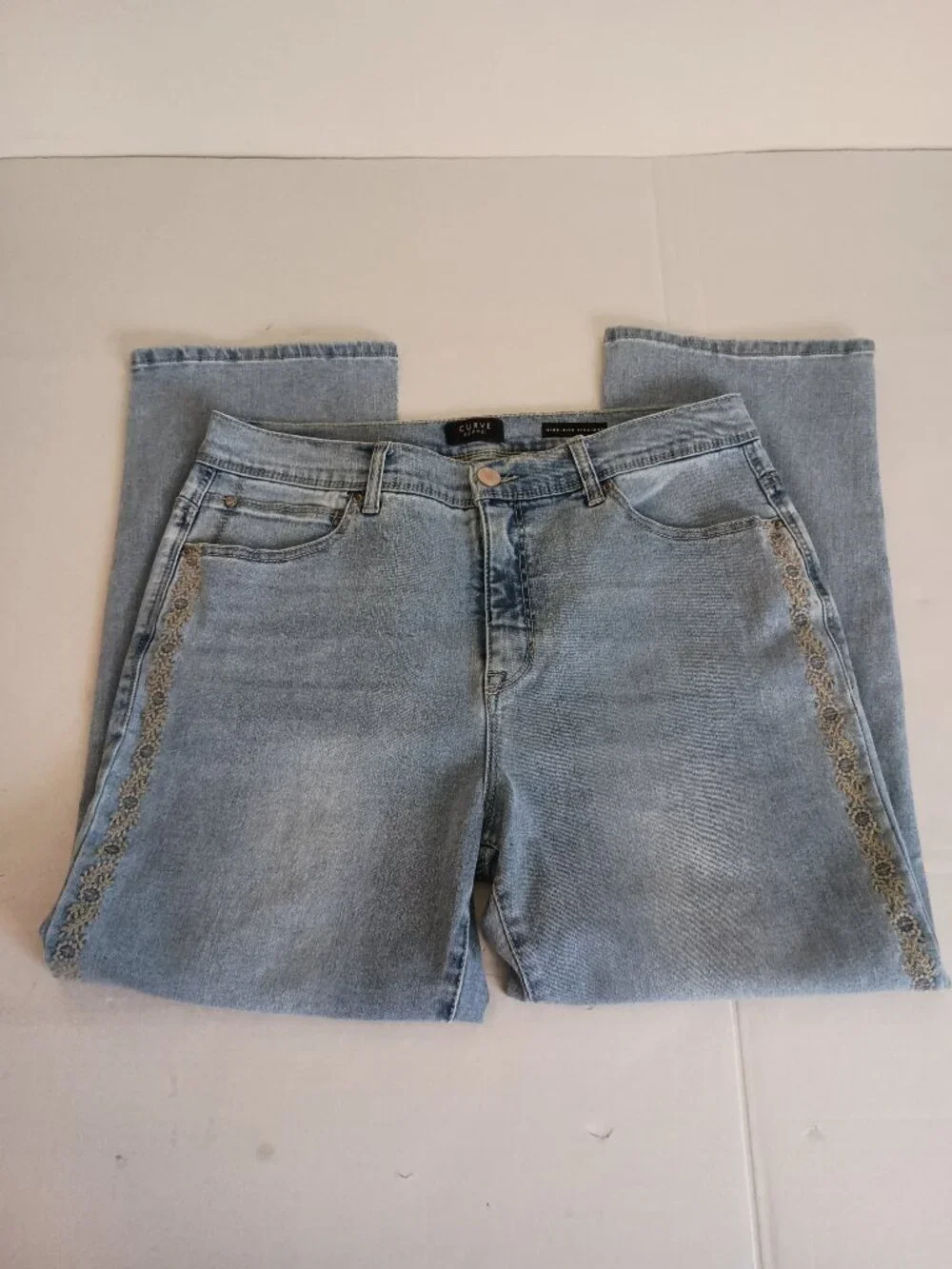 Curve Appeal High Rise Straight Ankle Jeans Light Wash Embroidered Women’s 14 VG - Picture 7 of 16